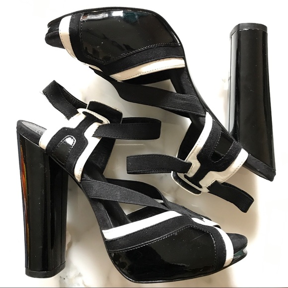 Trouve Patent Round Heel Colorblock Sandals - Picture 2 of 7